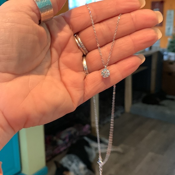 Ready for gifting 1 ct Moissanite necklace - Picture 2 of 5